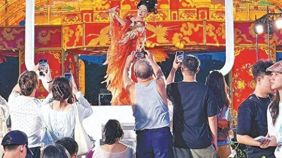 国风花灯越夜越美,园博苑花灯乐园焕新迎客