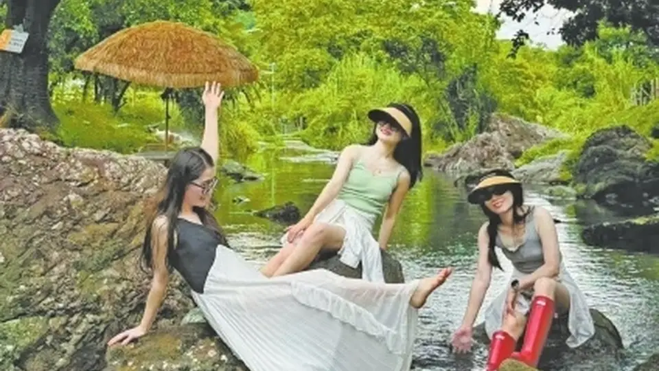 山野藏清风 乡村露营解锁夏日松弛感