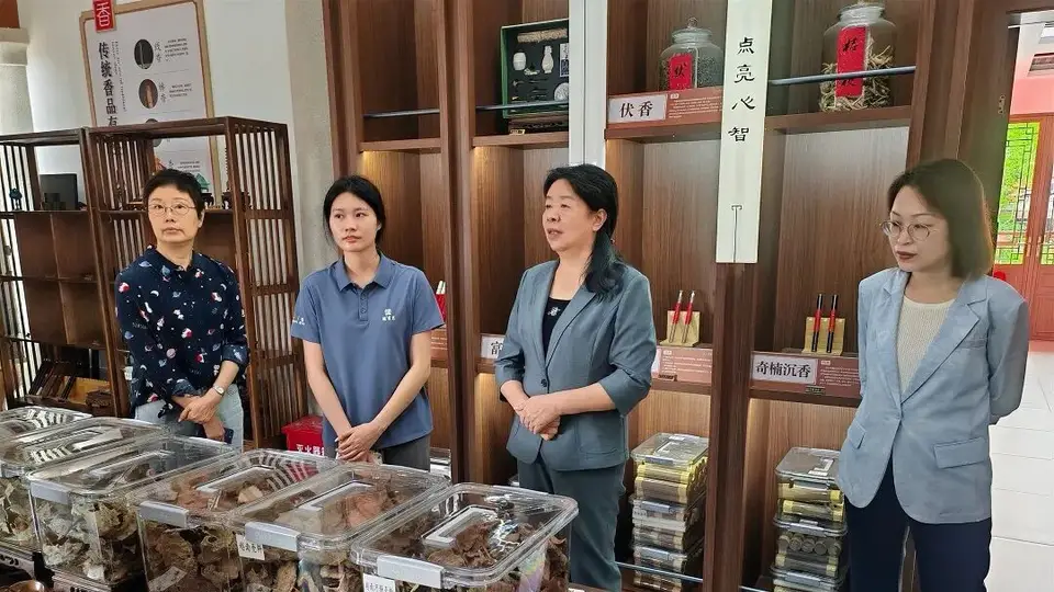 市人大常委会副主任颜丽明带队赴永春县开展《泉州市文化旅游发展促进条例》执法检查