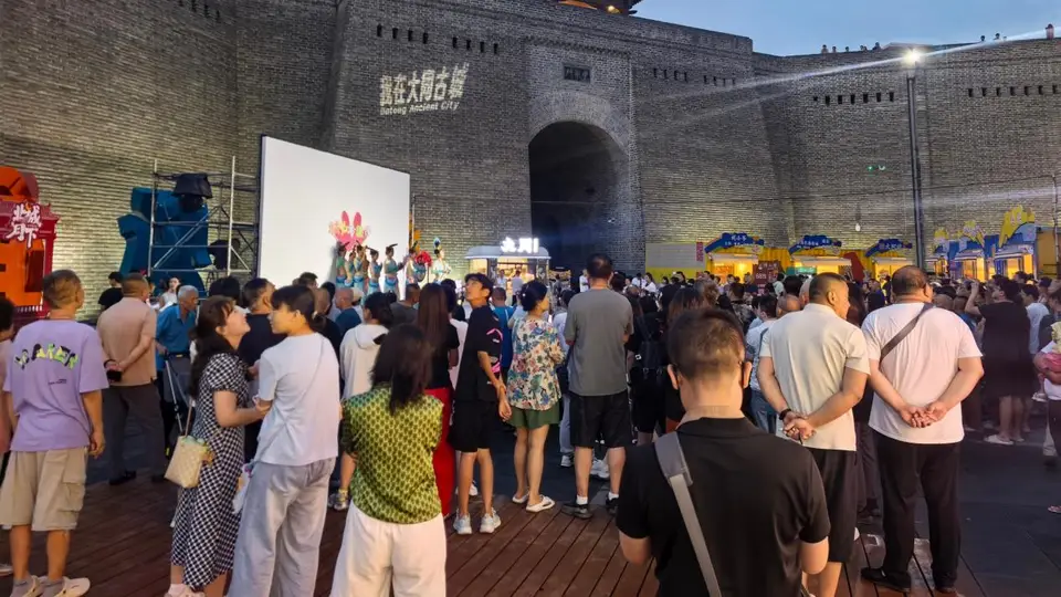 大同北城墙瓮城市集邀你夜游 选文创打卡集章解锁古城潮流夜