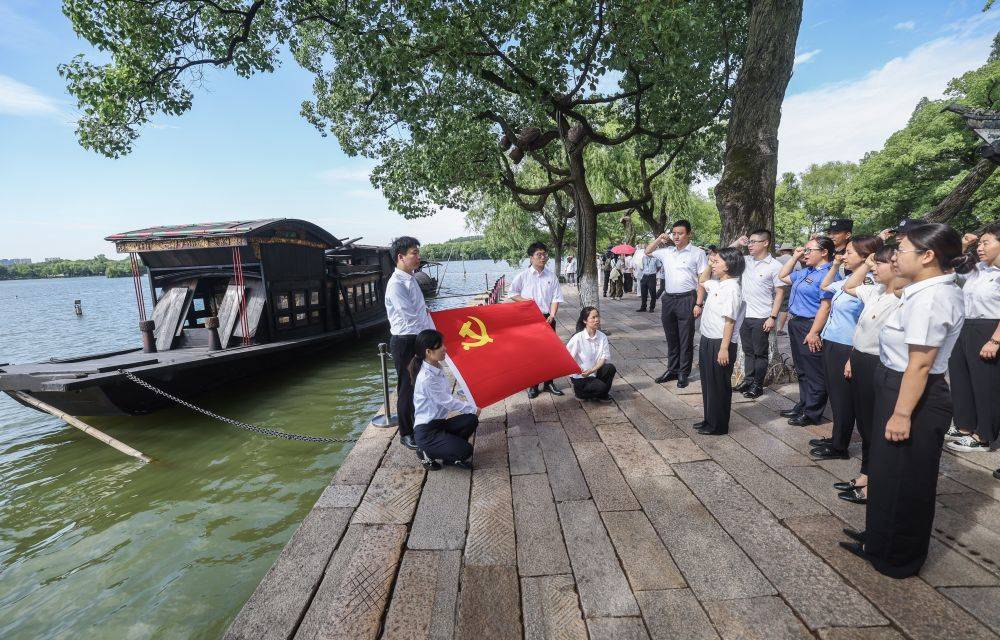 习近平党建思想引领强党强国新征程