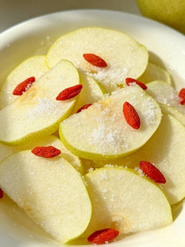 生吃解毒，熟吃润肺！大量上市，10元5斤，每天吃一点，作用真