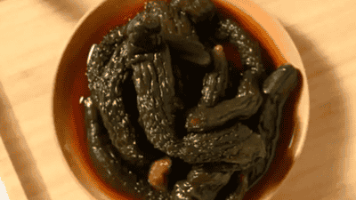 我照袁枚《随园食单》的方子做了一罐酱黄瓜，咸甜脆三样全占