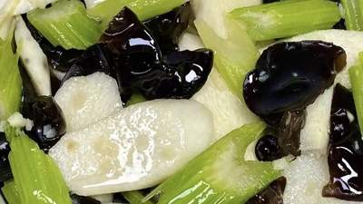 7月，若条件允许，建议：多吃8种碱性菜，清热解暑，伏天更有精力