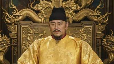 清朝《明史》为何高度评价朱元璋超越汉唐宋？
