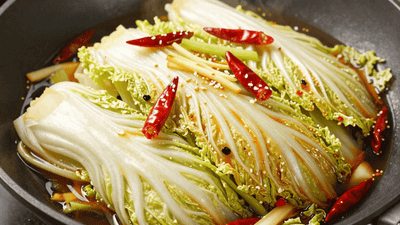 锅烧白菜这样做才脆嫩入味，比肉还香的做法分享