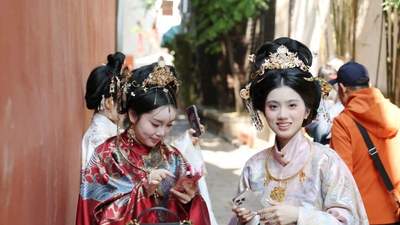 换装旅拍，为何这么受欢迎？