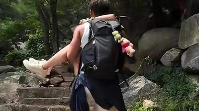 泰山陪爬圈乱象引众议 多元活动暗藏隐忧观众体验需警惕