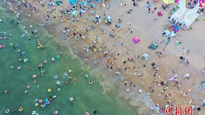 山东日照:盛夏海滨享清凉