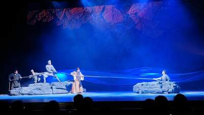 新编历史京剧《云居志》首演 赴长安大戏院解锁文物+戏曲互动体验