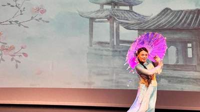 近两百名荷兰华裔青少年相聚海牙 沉浸式体验中华文化大乐园丰富课程