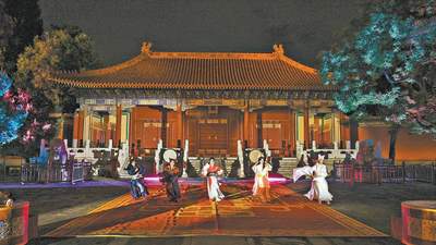沉浸式夜游活动“点亮”中轴线