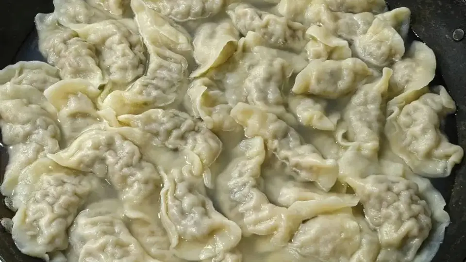 三伏天吃饺子,这样调豆角馅太对味了,天热煮一锅超香,孩子点名吃的豆角做法!