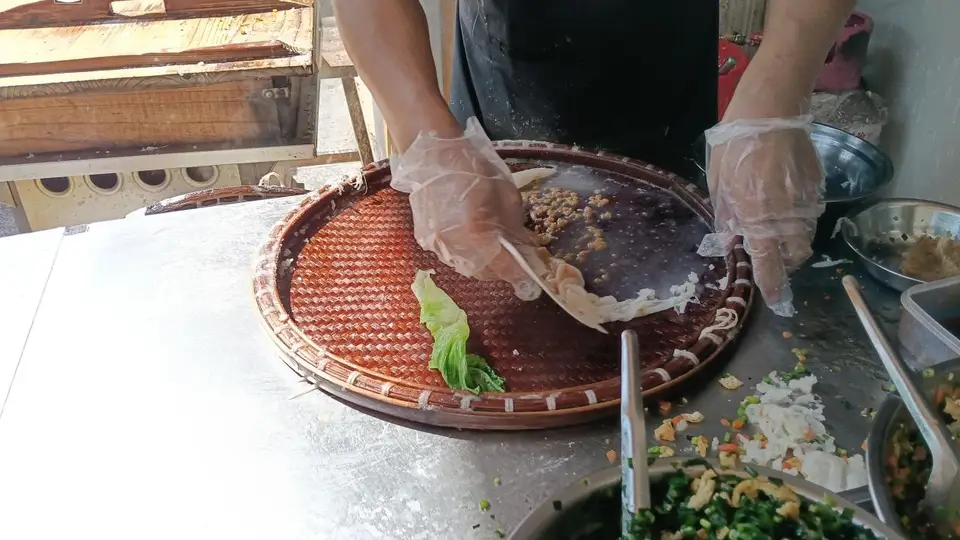 花5块钱就能吃到的特色簸箕粉 竹香入粉的多元早餐体验超惊喜