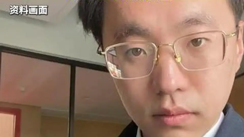 清华夜班保安8战考研上岸，31岁逆袭清华后剑指哈佛博士