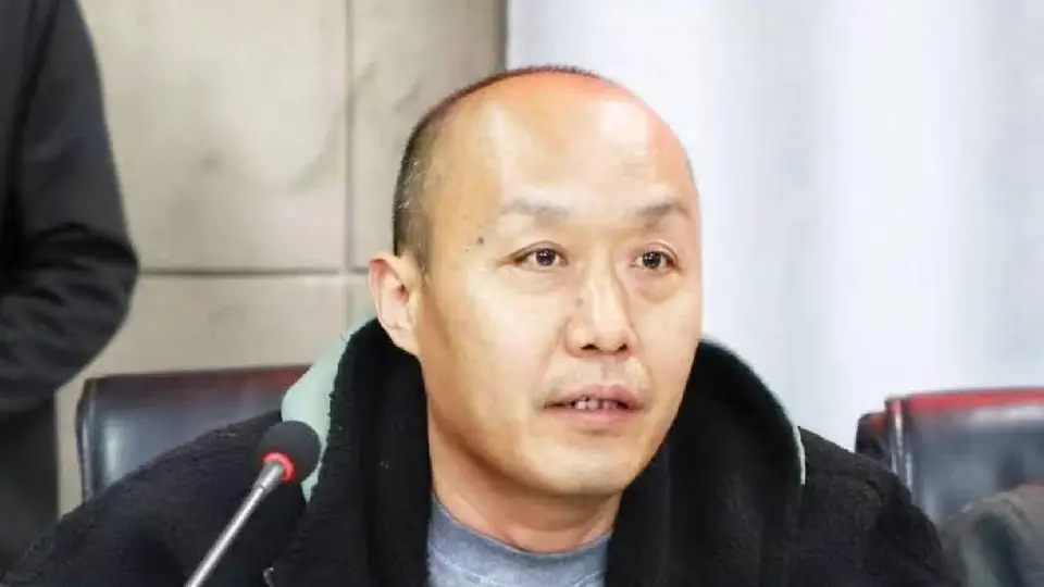 大学老师体验送外卖遇车祸后索赔一年多未果 人社局认定签合作关系难走劳动仲裁赔付