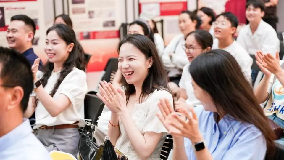 Z世代辩坛过招！温州这场宣讲活动让观众跟着思想碰撞找答案