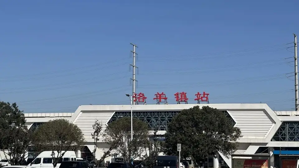 昆明铁路施工违规致11死2伤 亲历者还原事故现场警示安全漏洞