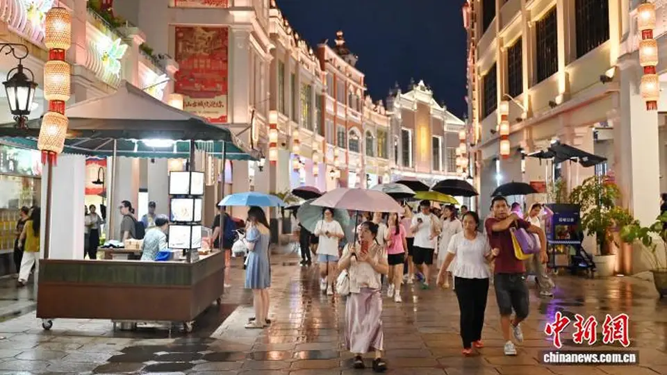 这个夜间逛吃体验超热闹！中山孙文西路步行街人气拉满