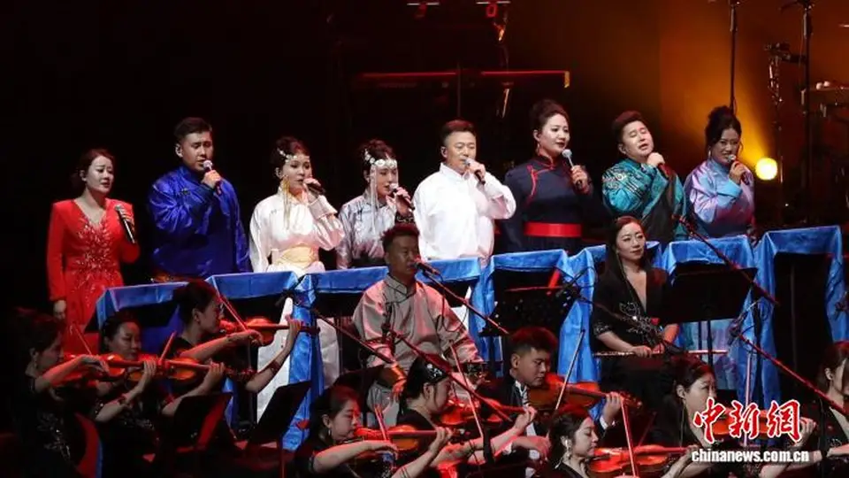 来现场感受草原天籁 鄂尔多斯民歌多元活动带观众沉浸式体验民族音乐魅力