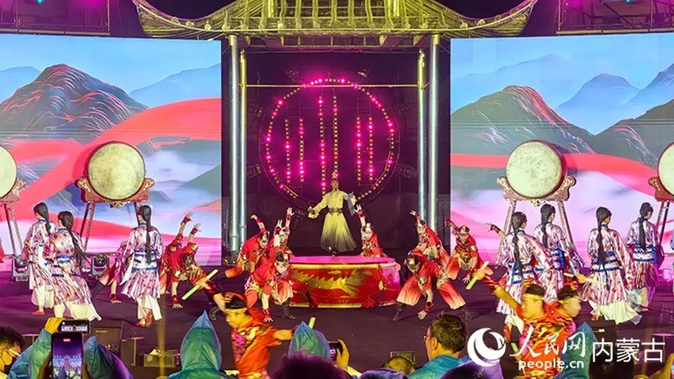 第二十六届呼和浩特昭君文化节盛装上演