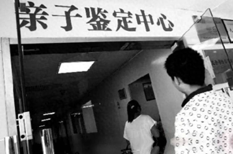 婴儿为啥不能做亲子鉴定？新生儿强制亲子鉴定，这事差点害死人