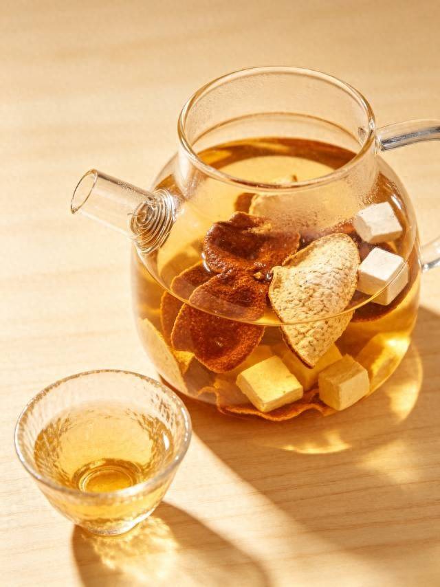 陈皮的3种黄金搭配：湿气重喝第1种、痰多喝第2种、没胃口喝第3种