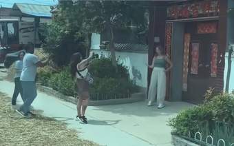 咱们看腻的农村老家，火成了外国人向往的“朝圣地”？