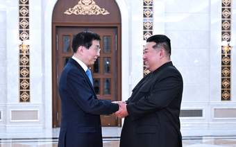 王沪宁对朝鲜进行正式友好访问