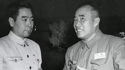 73年叶剑英拜访朱德征求一件事，闲聊间叶帅批评：你要对中央负责