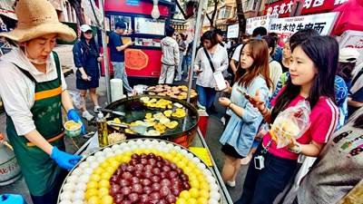 网红早市 游客扎堆