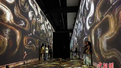 马王堆国宝大展成暑期亲子打卡爆款 逛展买文创逛不停