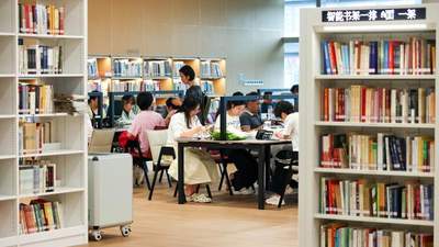 湖北武汉：慢品书香 乐享阅读时光