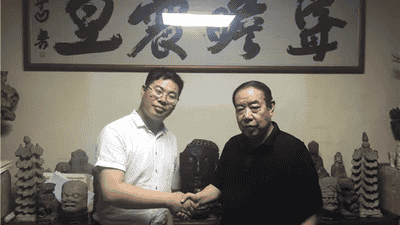 假冒“港中大客座教授”“西部新闻网总编”，张龙50多个头衔从何而来