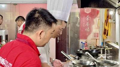 2026年县江湖菜培训专业公司推荐，火师傅餐饮实训总部团队实