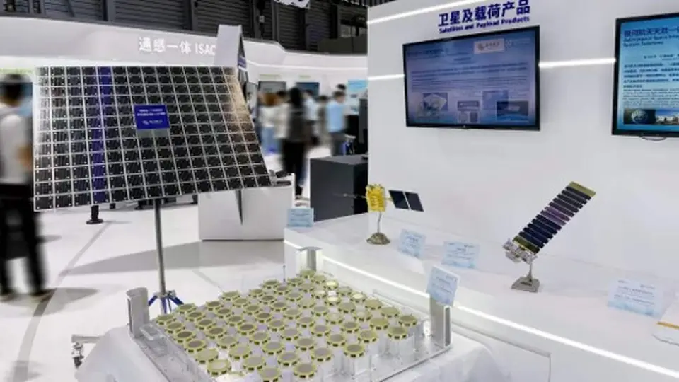 自主研制！卫星互联网关键核心装备，首次公开展示！