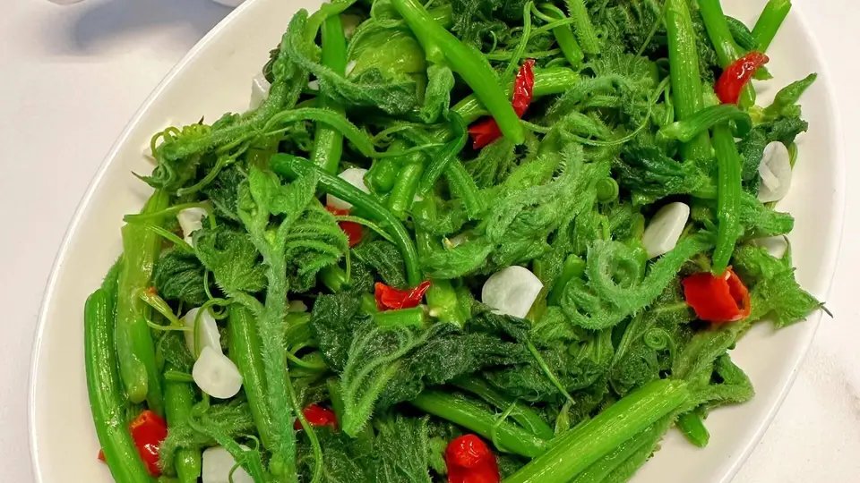 入夏后多吃南瓜尖，热量超低好吃还补钾，给肉都不换
