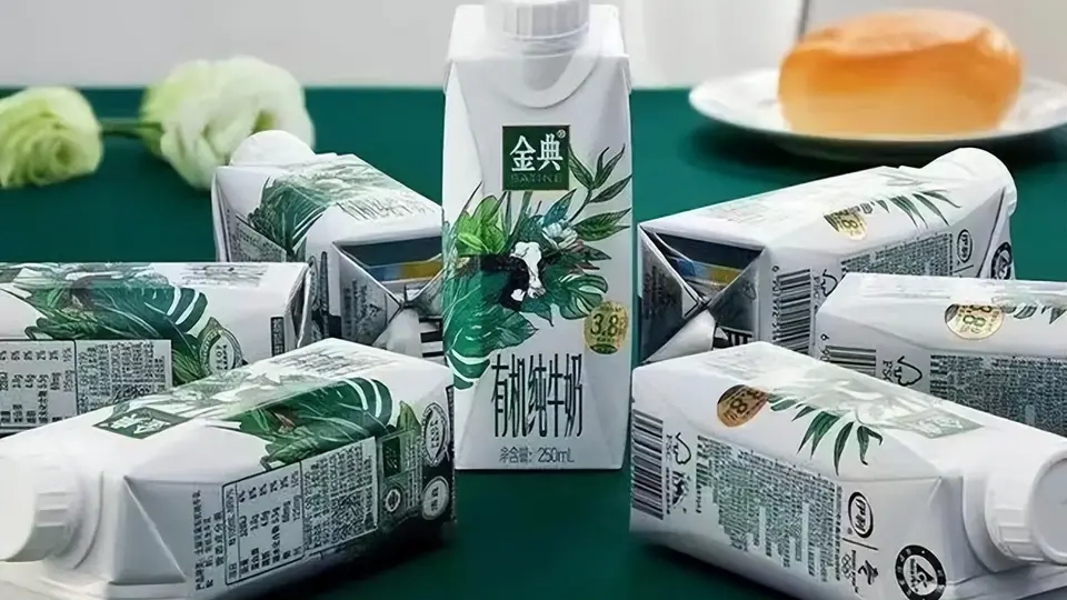 同是纯牛奶只加生牛乳，特仑苏为啥比金典卖得好？