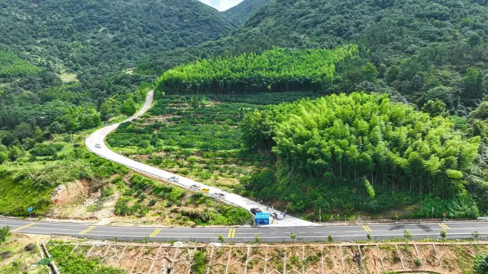 三溪乡设立军峰山暑期劝导站 筑牢市民游客安全防线