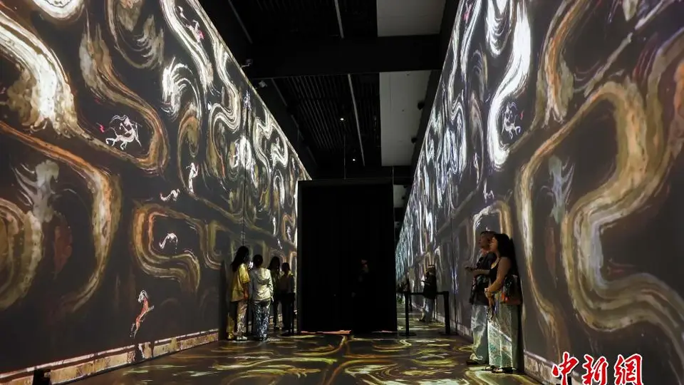 马王堆国宝大展成暑期亲子打卡爆款 逛展买文创逛不停