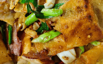 农家风味原汁原味，腊肉炒豆丝牵动异乡思乡情