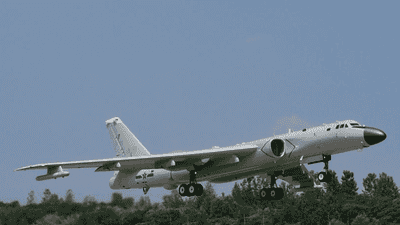 轰-6K、图-95共同飞越宫古海峡!中俄第11次战略巡航,亮剑西太平洋