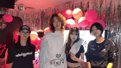 高露女儿庆17岁生日，男友露面190高个一身名牌，俩人恋爱快2年