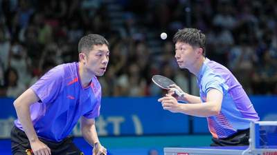 乒乓球全锦赛：马龙/许昕3-0林高远/袁烜松 晋级男双决赛