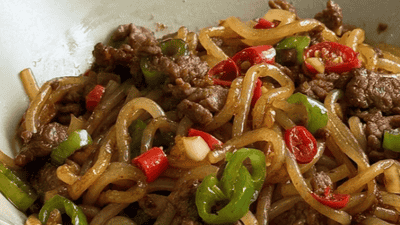 吉安泰和牛肉炒粉：赣地烟火里的味蕾盛宴
