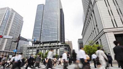 日本美女来中国旅游，回国时在机场坦言：难怪日本永远追不上中国