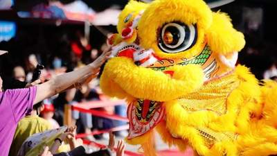 暑假佛山古镇漫游指南：逛祖庙、看醒狮、品美食，一站式打卡