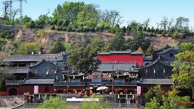 去山西河曲海潮寺逛黄昏场 看百年壁画被斜阳“点活”