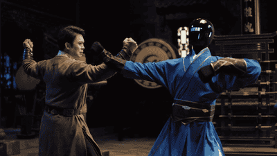 和武侠明星真人对打见招拆招！智元全球首个机器人武侠IP秀出真本事