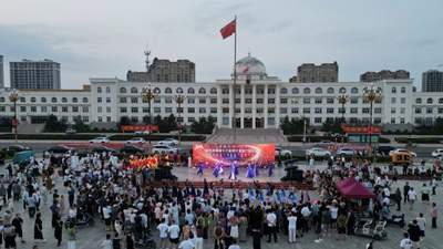 科右中旗第十六届图什业图广场文化节启幕 多元民族文化盛宴邀市民共赴视听狂欢